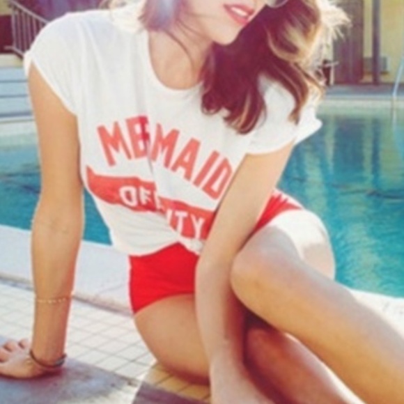 Mermaid Off Duty white cotton Graphic Tee - Picture 2 of 3